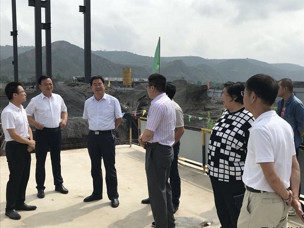 市人大常委會(huì)黨組副書記、副主任樊文浩一行調(diào)研泓源公司項(xiàng)目建設(shè)情況(圖2)