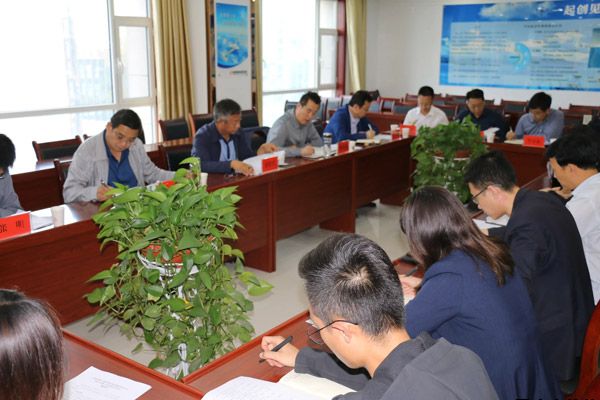 泓源公司黨委理論中心組舉行(擴大)學(xué)習(xí)會議(圖2) 泓源公司黨委理論中心組舉行(擴大)學(xué)習(xí)會議(圖2)