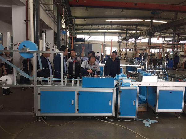 泓源公司領(lǐng)導班子深入豐收、泓盛達公司開展工作調(diào)研(圖2)