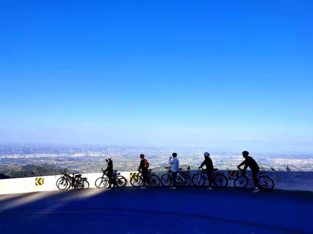 重整行裝再出發(fā)——市產(chǎn)投集團召開改革重組動員會議(圖13) 重整行裝再出發(fā)——市產(chǎn)投集團召開改革重組動員會議(圖13)