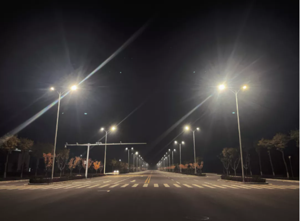 文明創(chuàng)建我先行——市產(chǎn)投集團(tuán)積極組織參加全市志愿服務(wù)集中示范活動(dòng)(圖4) 文明創(chuàng)建我先行——市產(chǎn)投集團(tuán)積極組織參加全市志愿服務(wù)集中示范活動(dòng)(圖4)